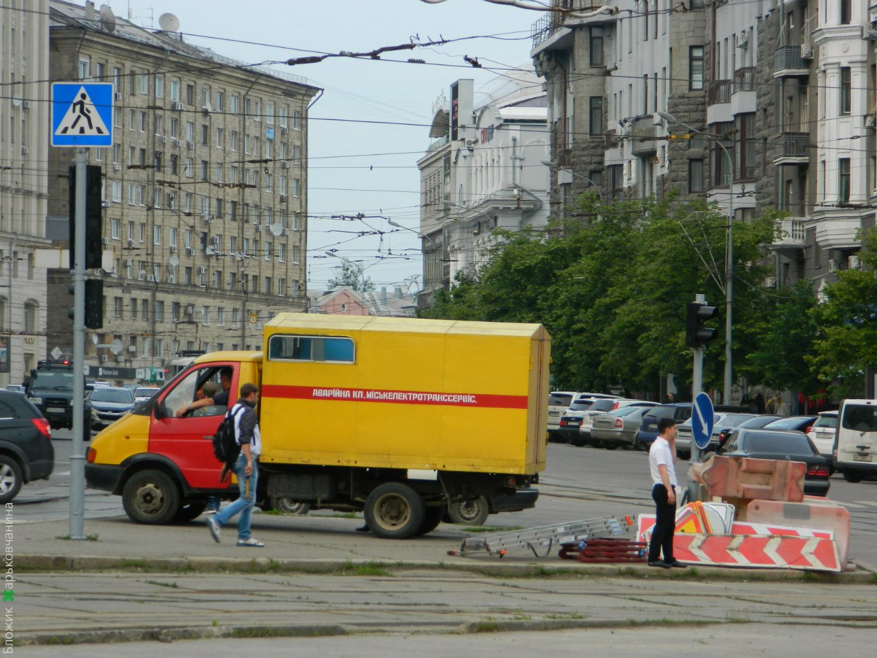 Началась реконструкция трамвайного переезда на Павловской площади